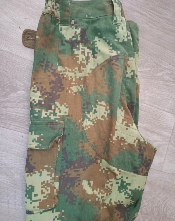 二手耐磨工作服,上衣裤子一套35元。裤子单...