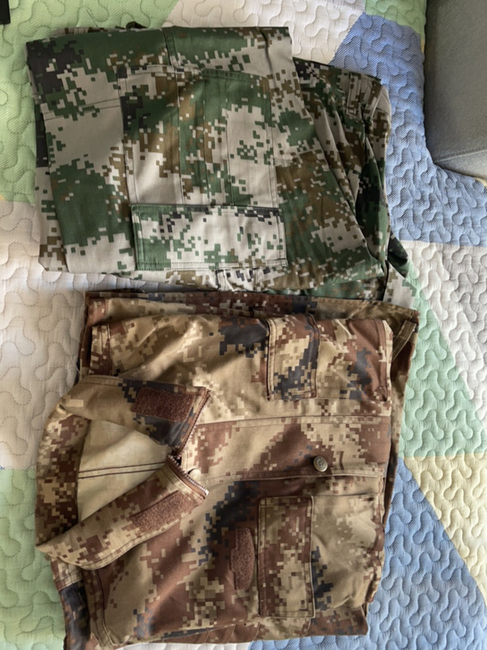 闲置迷彩服