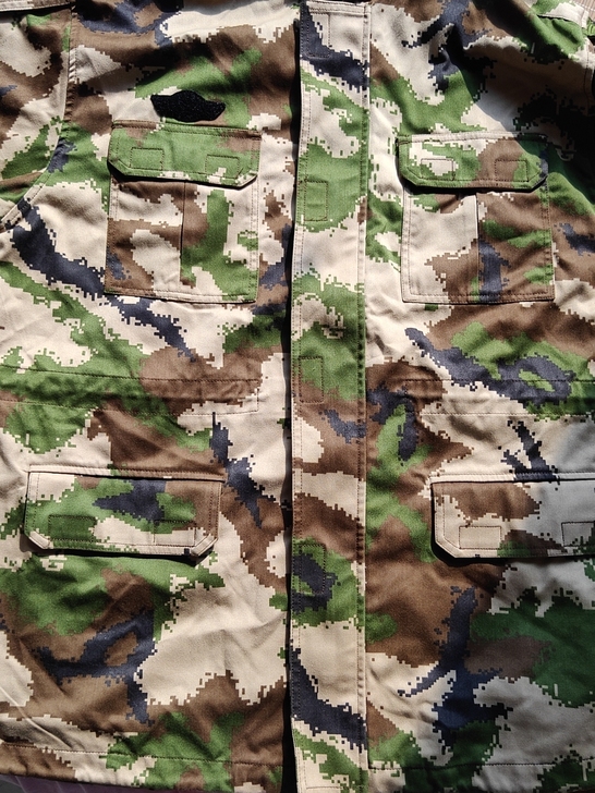 二手正品工作服 185/104-108 很...