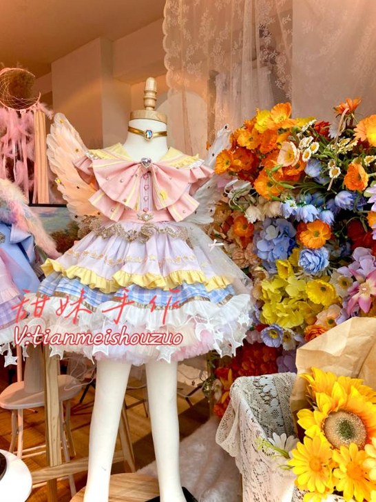 【出】甜妹 美少女战士 90码粉色彩虹裙边