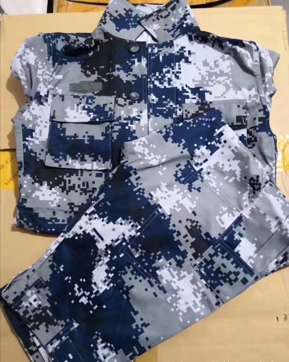 二手迷彩服，套装，工作服，耐穿耐磨，