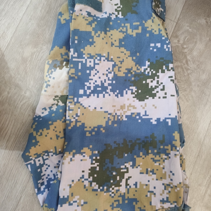 二手工作服套装，上衣裤子一套35元，裤子单...