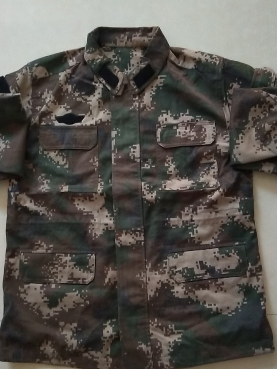 二手秋冬小花一套工作服层色好无破损看好再拍...