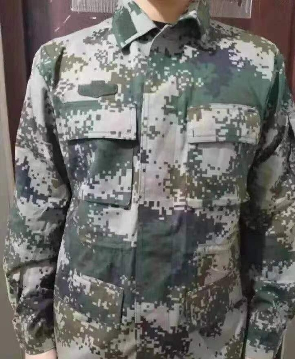 工作迷彩，包邮送帽子，尺码齐全。