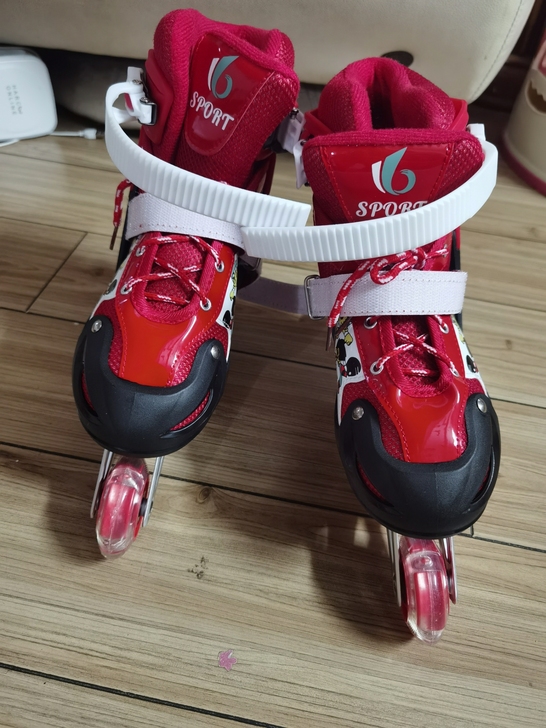全新溜冰鞋