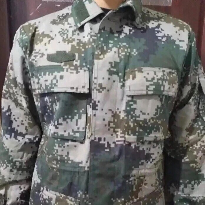 夏季工作服，七八成新。有静电丝。防静电防紫...