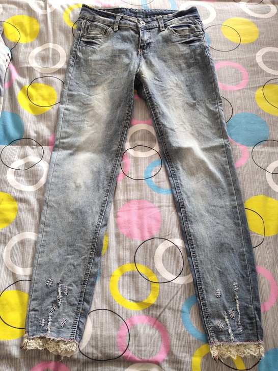 品牌女款休闲牛仔裤( m码)