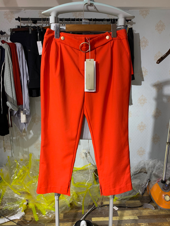 全新优美世界品牌专柜正品小脚裤，三标齐全，...