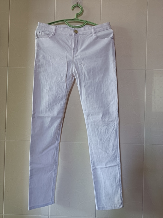 闲置白色纯棉牛仔裤弹力小脚裤