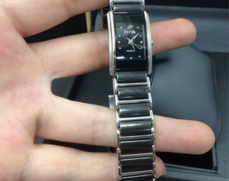 飞亚达女士手表，盘面1.8厘米 喜欢的直接...