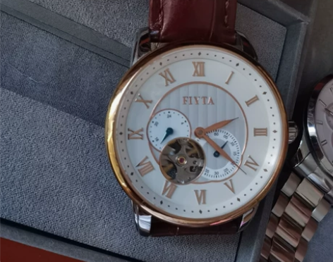 17年年底买的飞亚达DGA8270 MWR...