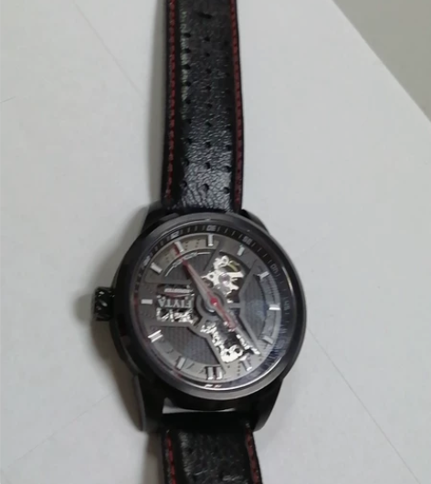 飞亚达自动上链表，几乎全新r 感兴趣的话点...