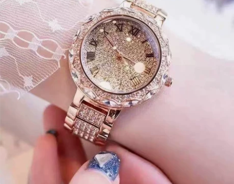 富二代送的瑞士正品名表飞亚达款满钻手表女奢...