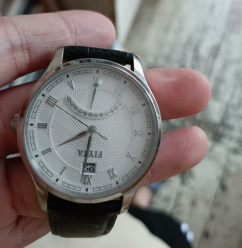 飞亚达手表 表带坏了 手表正常,没怎么带过...