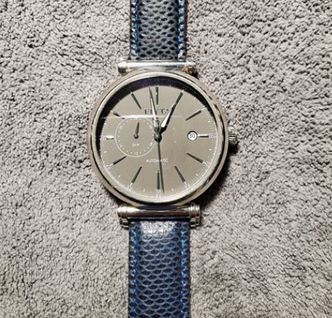 飞亚达新品上市印系列“轻行”时尚简约男款自...