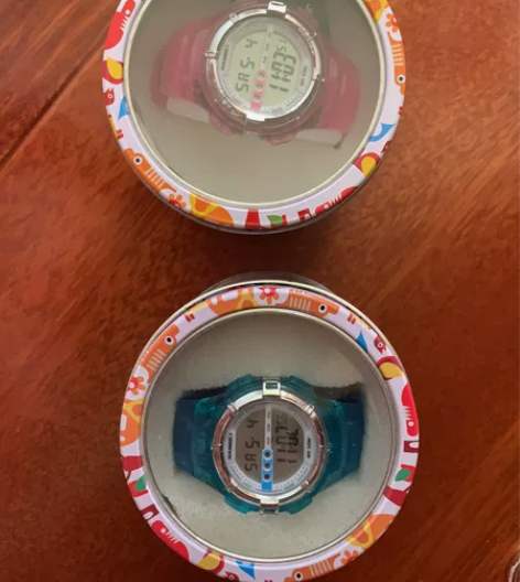 罗西尼儿童电子手表全新哒，80包邮一个送人...