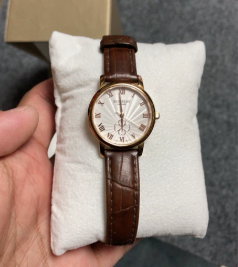 罗西尼女表 今天刚换的新电池 只要488元