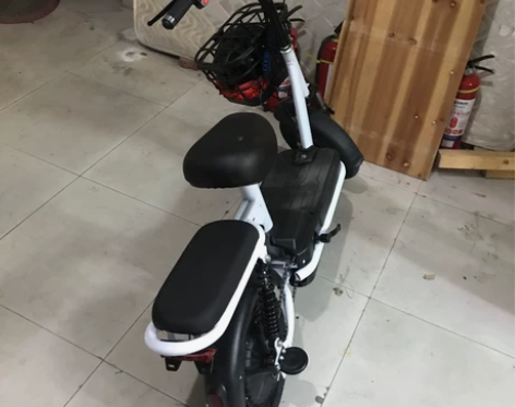 上班用代步车电动车锂电池15ah可跑50公...