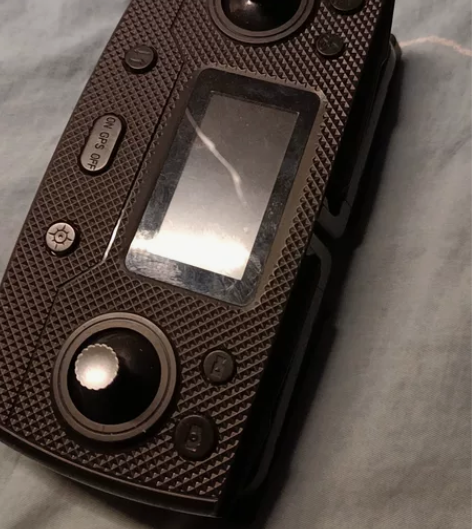 兽三+无人机黑边遥控器，功能正常，低价甩了...