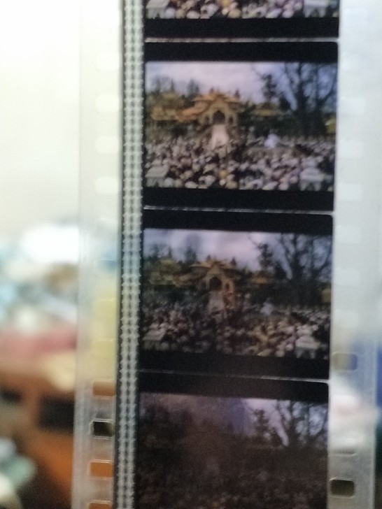 阿斯玛，35毫米影片