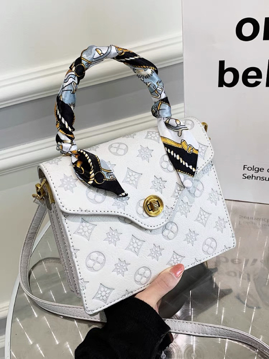 法国高级感小众轻奢包包女2021新款复古时...