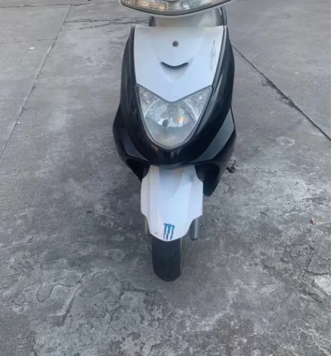 自用株洲建设雅马哈11年电喷迅鹰摩托车雅马...