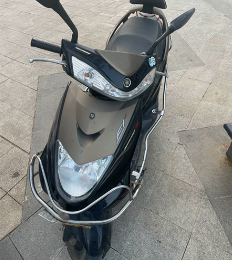 1、扬州地区出售雅马哈迅鹰摩托车,电喷版,...