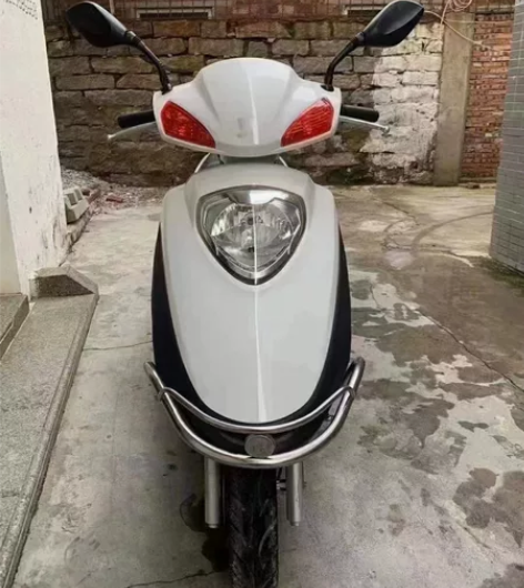 二手摩托车现货一台豪爵宇钻125cc，车况...