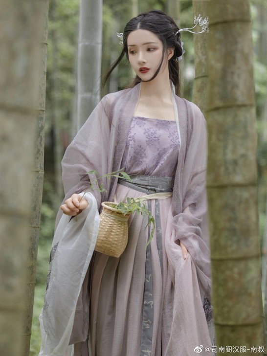 闲茶出租 |司南阁影汉服女款宋制对襟衫裙吊...