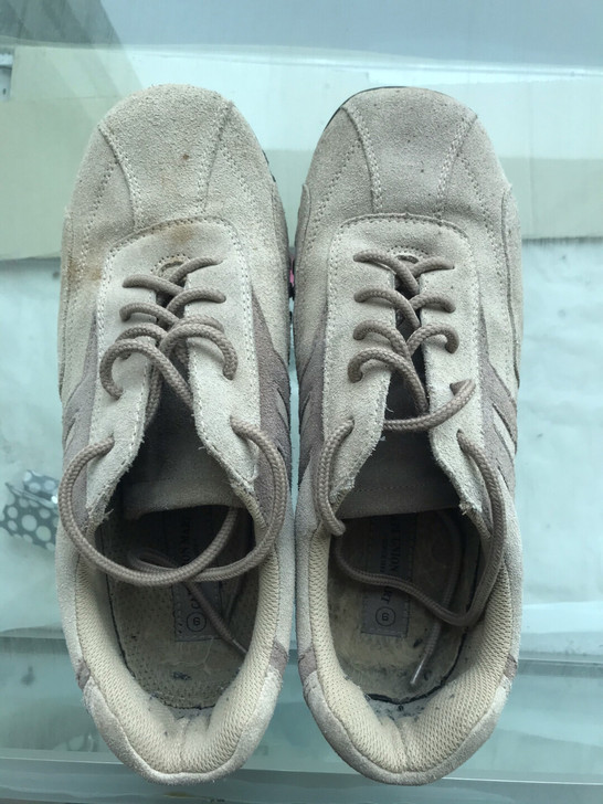 品牌男皮休闲鞋，8成新以上，适合43.5或...