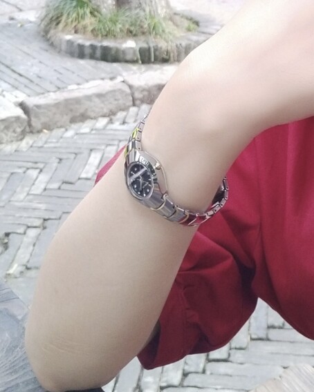 转手原因 :由于上班原因，不允许戴首饰，放...