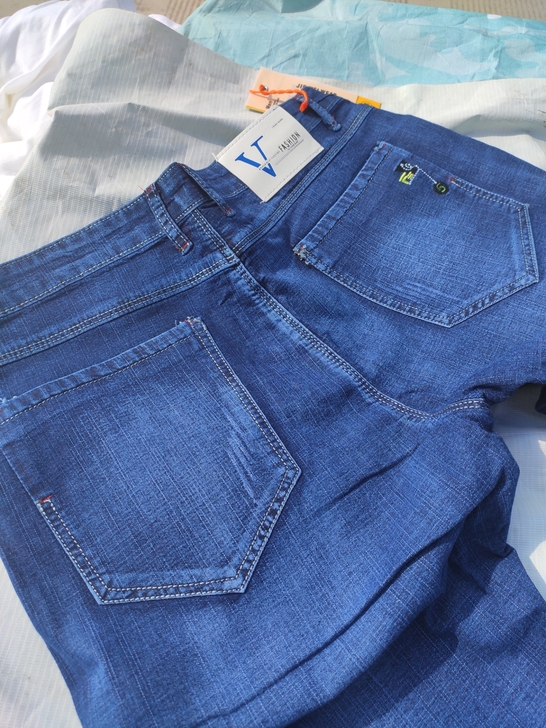 【靓货来啦】新到一批韩版水洗修身男士牛仔裤...