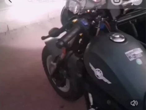 出售银钢边三轮一辆700公里全新，改装超级...