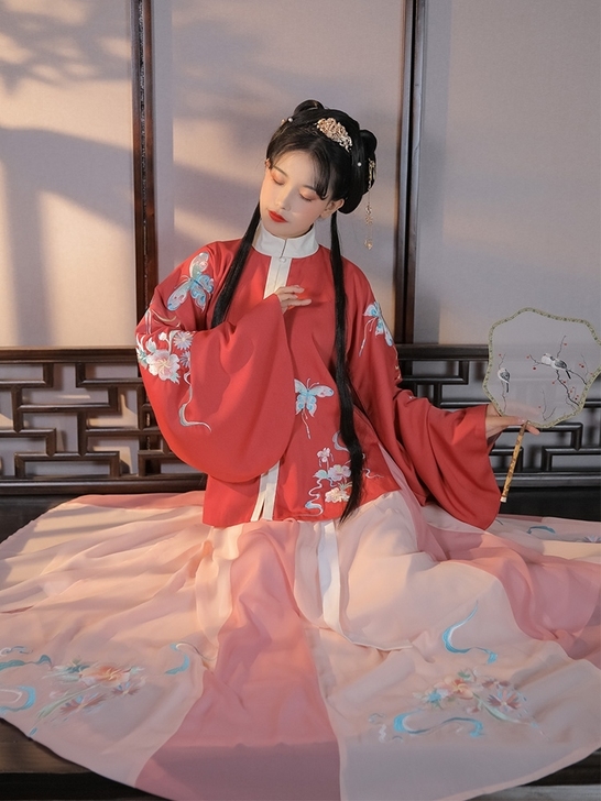 玉蝶穿花 墨子研汉服女原创明制立领对襟袄裙...