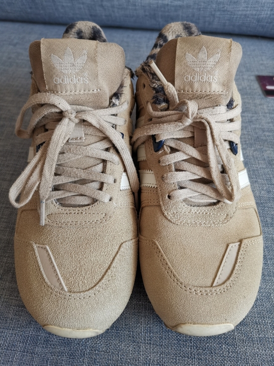 三叶草女士休闲鞋正品！