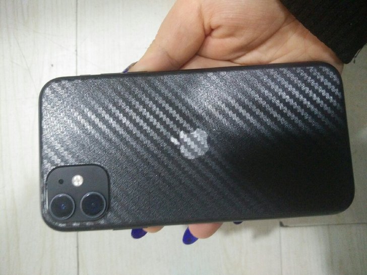 自用iPhone 11黑色国行全网通 12...