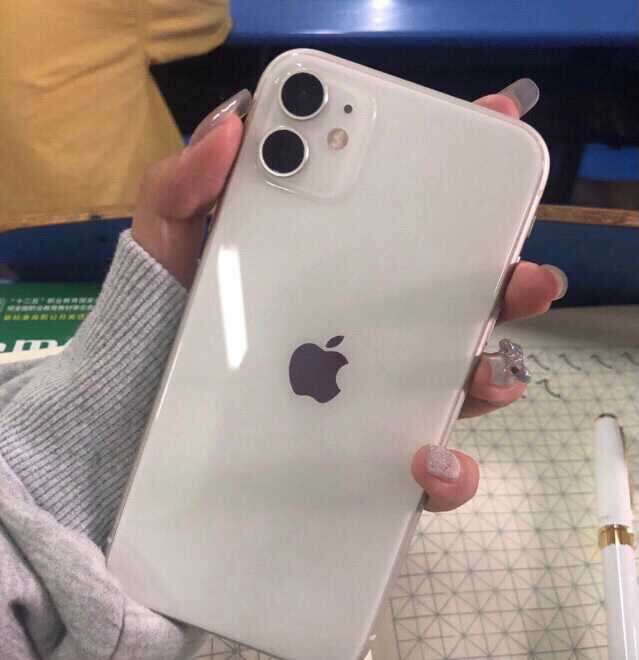 苹果11 白色128G 正品 可以验机