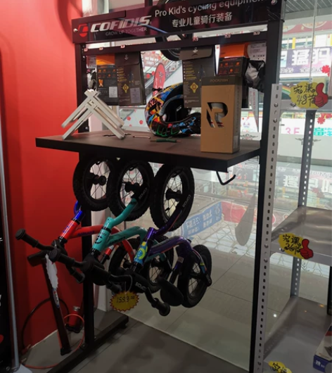 科菲迪斯平衡车综合展架 原价1599 九成...