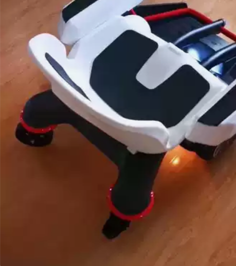 小米平衡车机甲战车出租，平时50一天，周末...