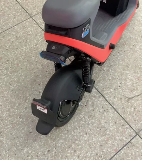 小米九号车型：A30c（红色，白灰，灰绿）...