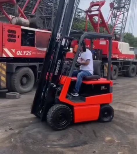 丰田电动叉车，升高3米，车况精品，价格便宜...