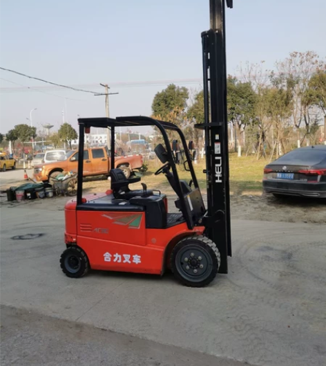 极品合力三吨电动叉车，三节升高四米五门架，...