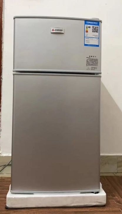 朋友开店剩下的一批直志高冷冻冷藏冰箱