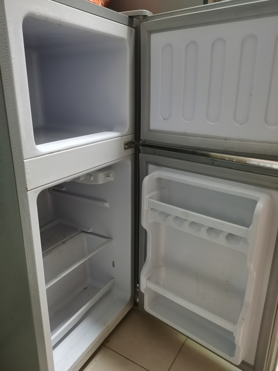 志高冰箱,118L,使用一切正常的杭州自提