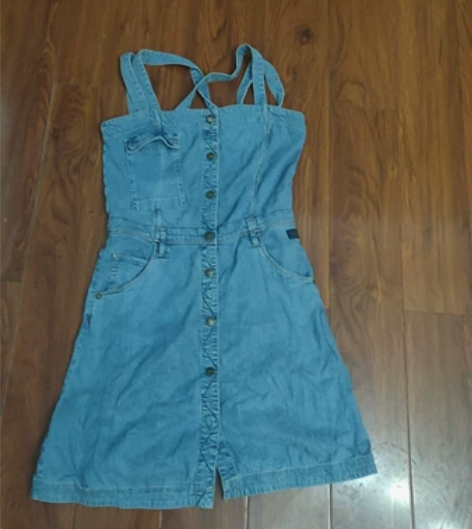 13.8包邮休闲背带牛仔裙修身背带裙软牛仔...