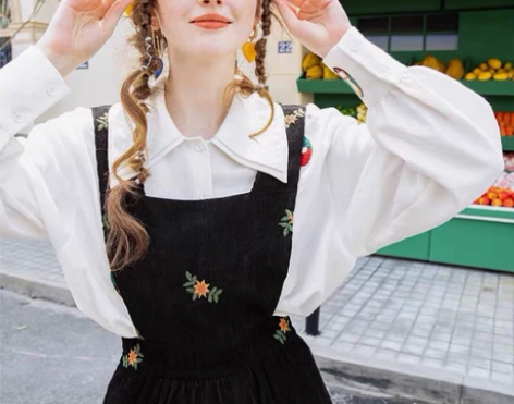 两三事乐园时刻 2022冬季新款复古碎花刺...