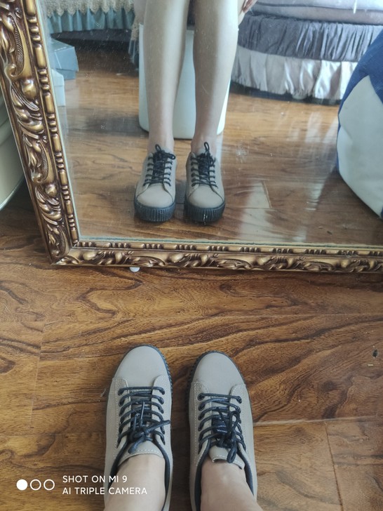 低帮鞋休闲鞋36码 几乎全新 穿一次   ...