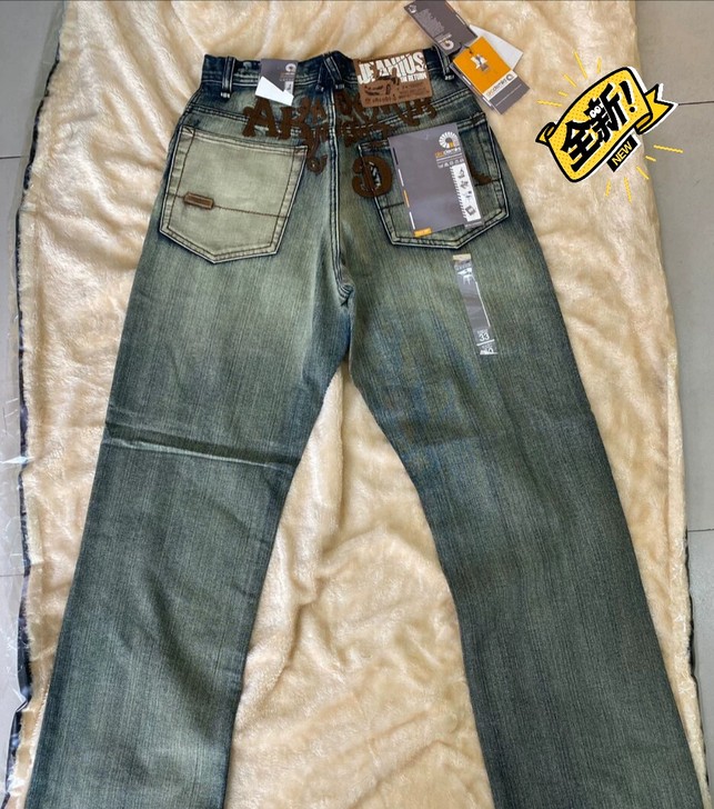 时尚新潮个性牛仔裤,是乐队的牌子,外单,还...