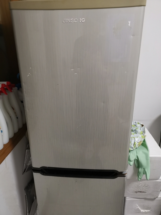 200转冰箱,功能完好,制冷正常,大容量