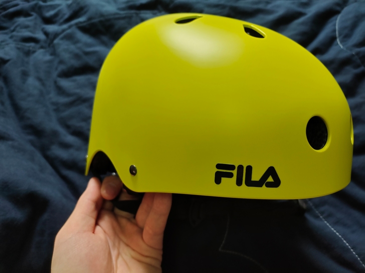 全新!FILA儿童头盔滑板自行车电瓶车头盔...